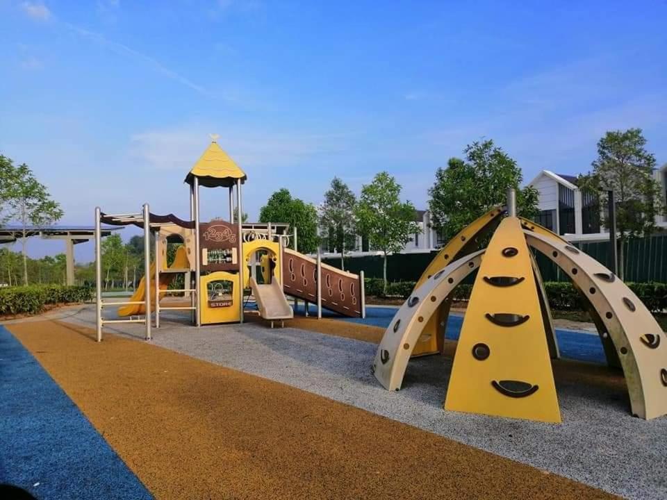Homestay Greenway Pasir Gudang Bagian luar foto